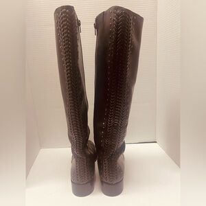Antonio Melani, Peembrooks Braided back details EUC , black boots 8.5 M